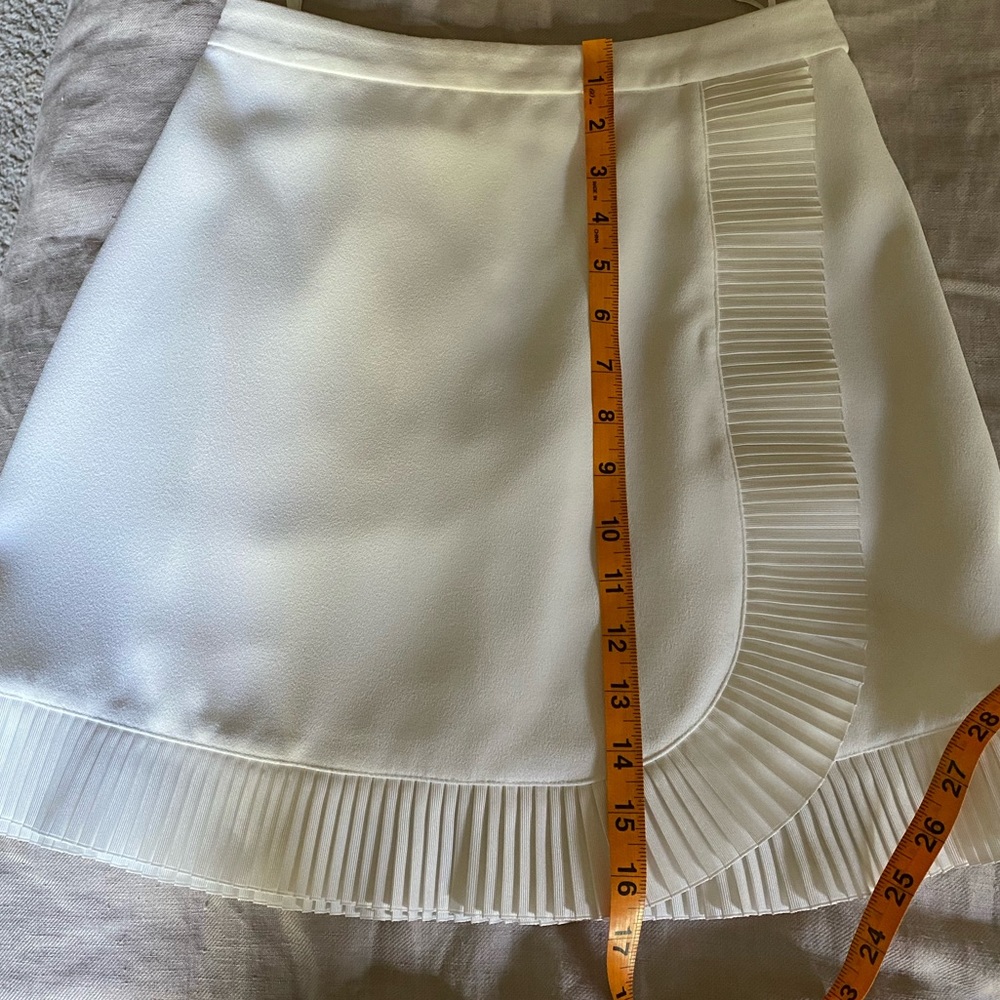 Ted Baker White Pleated Mini Skirt Ted Size 0, US size 2 - Picture 7 of 8